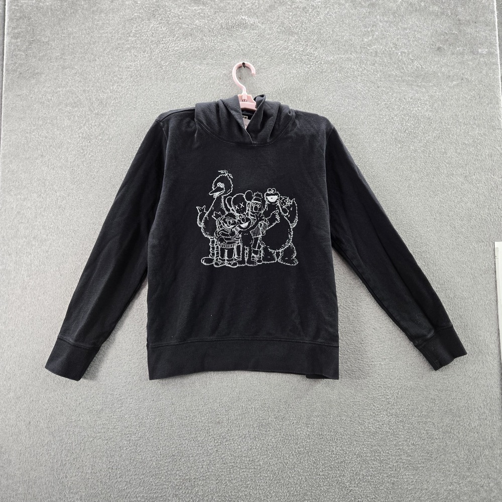 UNIQLO x Kaws Women Sweatshirt‎ M Black Graphic Sesame Street